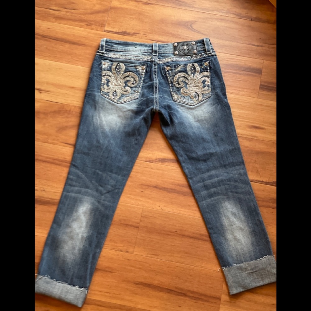 Miss Me Capri Jeans